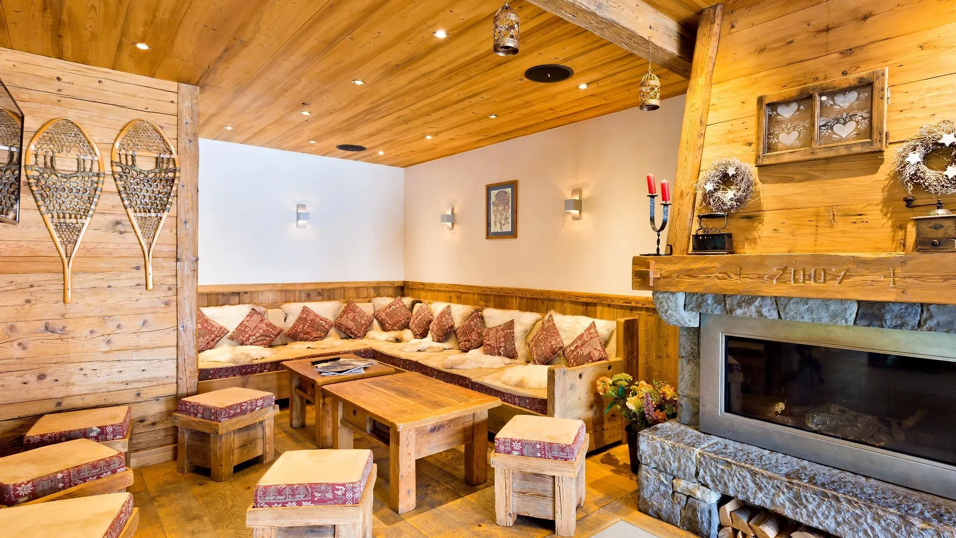 Logis La Croix-Saint-Maurice Hotel Le Grand-Bornand 3*,  France