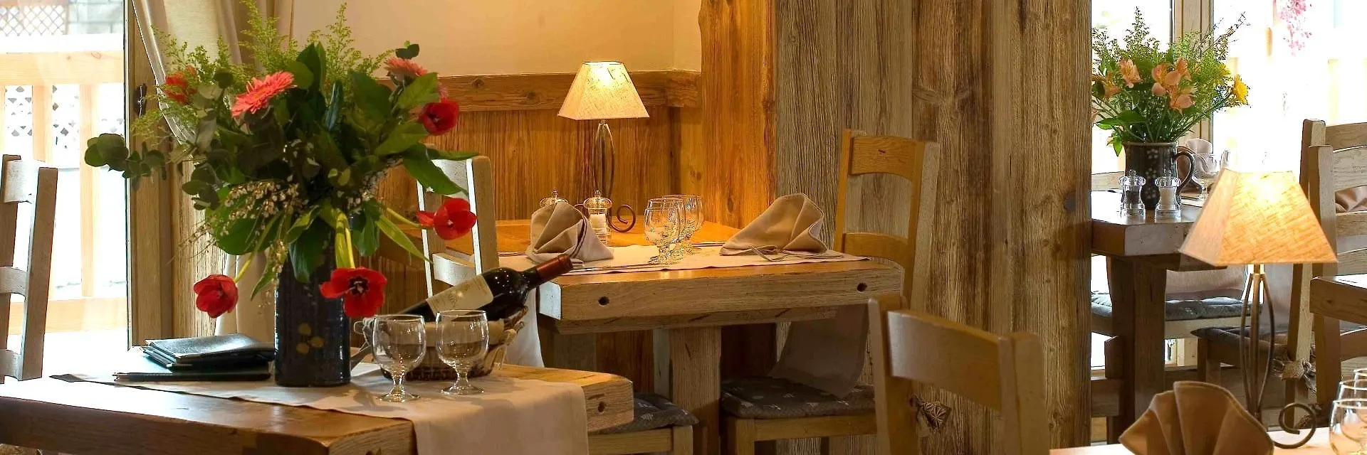 Logis La Croix-Saint-Maurice Hotel Le Grand-Bornand
