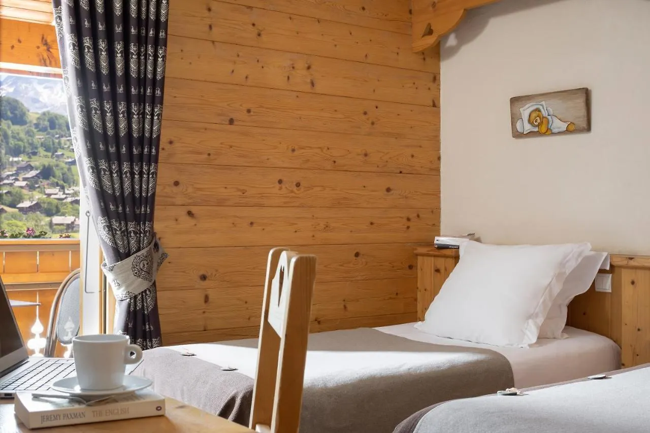 Logis La Croix-Saint-Maurice Hotel Le Grand-Bornand